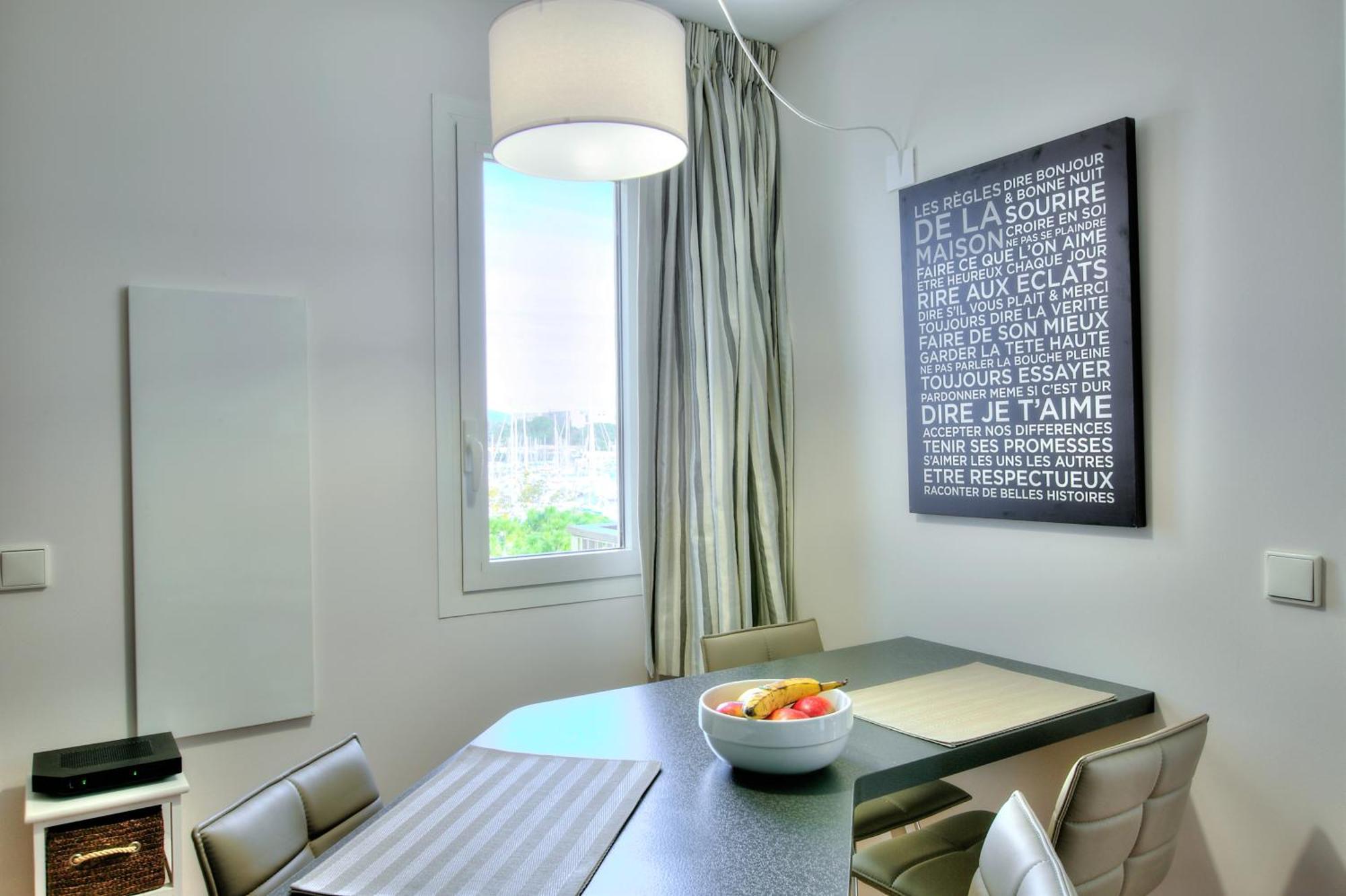 Penthouse Vue Mer Avec Rooftop,Jacuzzi,Et Parking Prive Antibes Exteriör bild